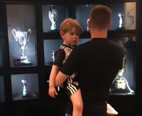 Ảnh bài viết Đến Juve, Ramsey 'mỏi mắt' đếm danh hiệu