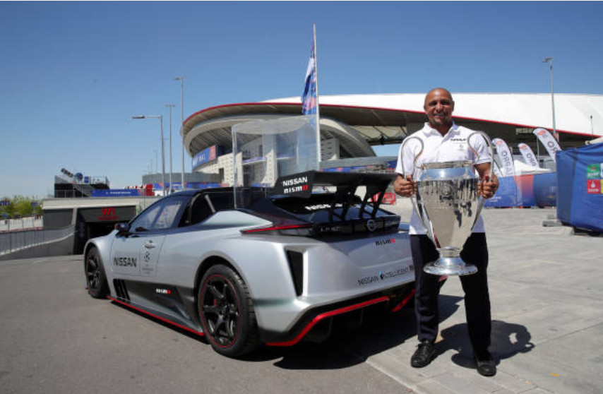 Ảnh bài viết Cúp bạc Champions League được mang đến Madrid bằng siêu xe