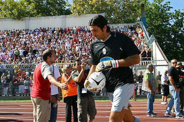 Ảnh bài viết Gianluigi Buffon quay về Juventus: Có một huyền thoại bất tử ở Turin