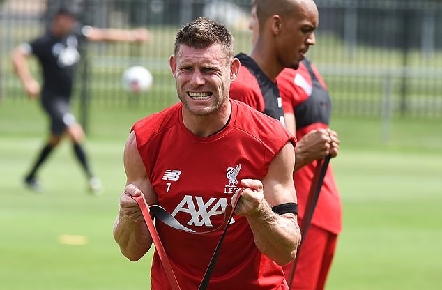 Ảnh bài viết James Milner "khóc thét" với bài tập thể lực cùng các đồng đội