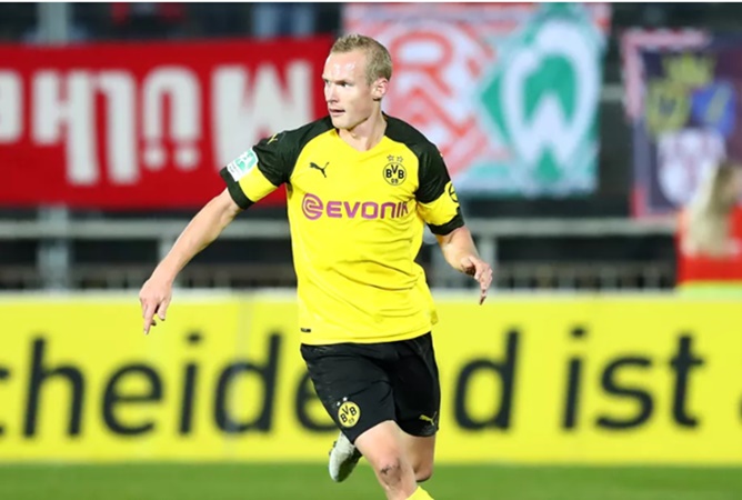 Ảnh bài viết CHÍNH THỨC: Dortmund đẩy đi cái tên thứ 5 trong mùa hè