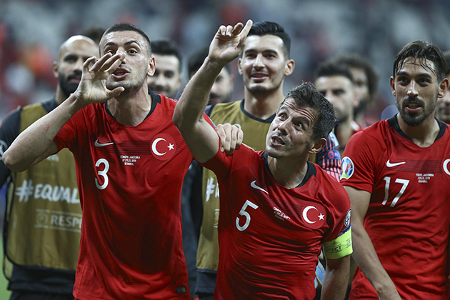 Ảnh bài viết Emre Belozoglu: Chiến binh bất tử của tuyển Thổ Nhĩ Kỳ