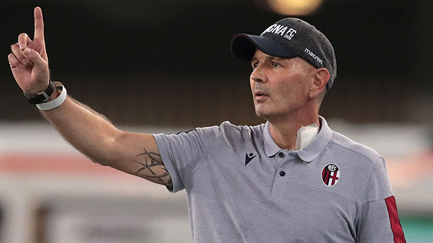 Ảnh bài viết Hành động rơi nước mắt của các cầu thủ Bologna sau trận thắng Brescia