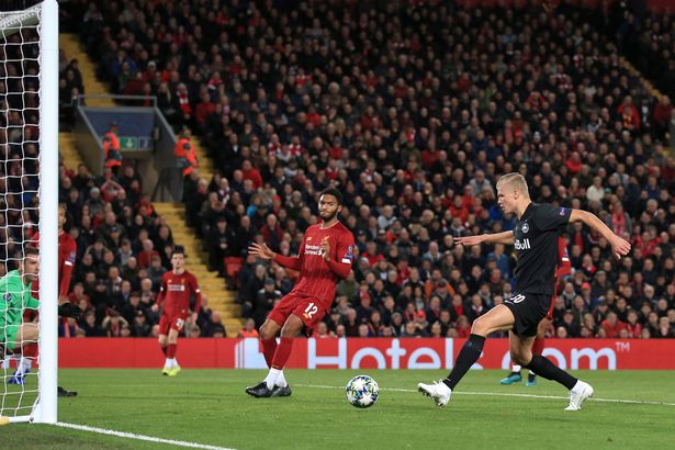 Ảnh bài viết "Tới Man Utd ư? Chán chết được"