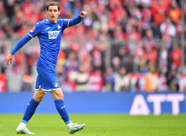 Ảnh bài viết Bão chấn thương càn quét, Low bất đắc dĩ tiến hành "may vá" đội hình