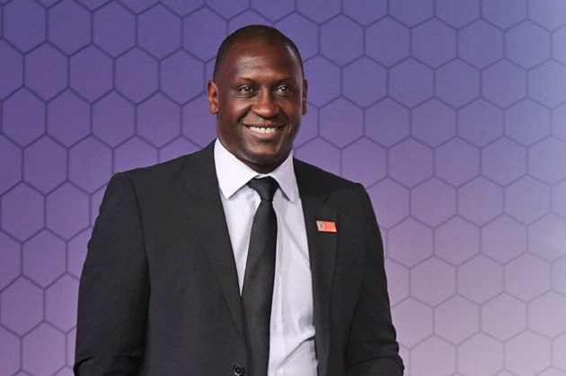 Ảnh bài viết Emile Heskey chỉ ra cái tên quan trọng nhất trên ''mũi đinh ba'' của Klopp