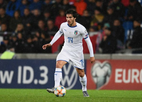 Ảnh bài viết 'Pirlo đệ nhị' chính thức ra mắt ĐTQG trong ngày Italia thắng '5 sao'