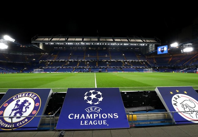Ảnh bài viết Vì sao Ajax không có CĐV nào ở Stamford Bridge?
