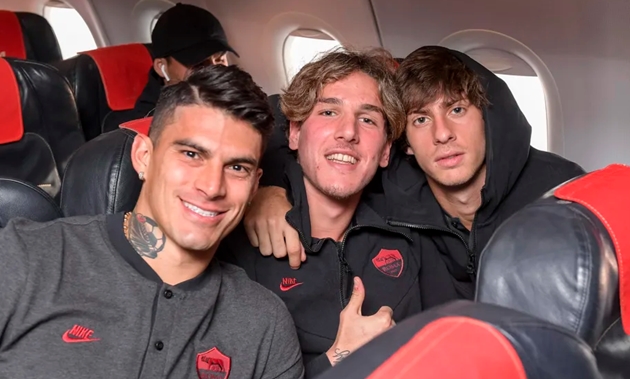 Ảnh bài viết Sao Man Utd mệt mỏi khi cùng AS Roma hành quân đến Đức