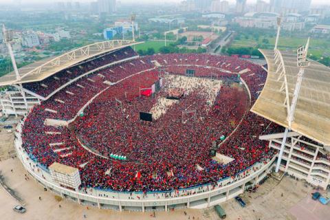 Ảnh bài viết Mỹ Đình "hút khách" khủng khiếp tại vòng loại World Cup 2022