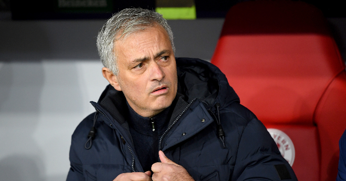 Ảnh bài viết Mourinho: "Tôi không nghĩ cậu ấy có thể đá hậu vệ trái tại Premier League"