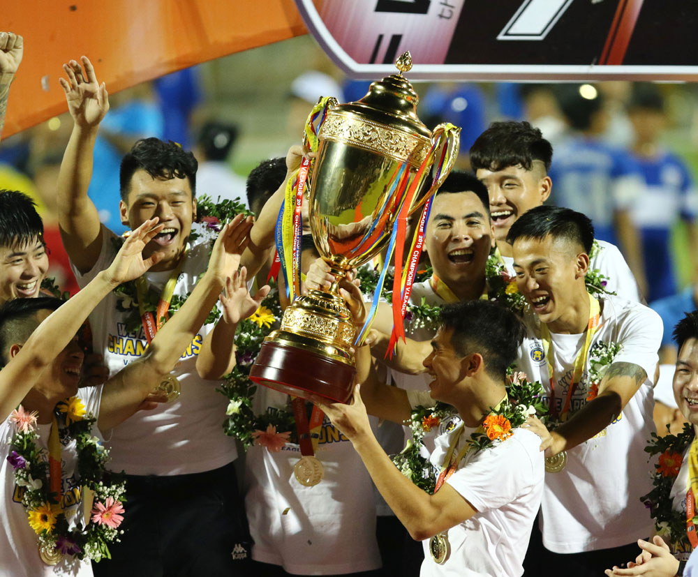 Ảnh bài viết V-League 2020: “Tam mã” tranh hùng