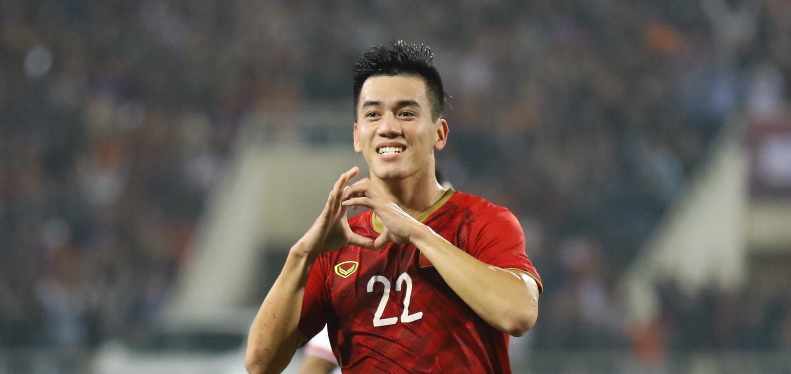 Ảnh bài viết Nguyễn Tiến Linh “nắn gân” đối thủ U23 UAE