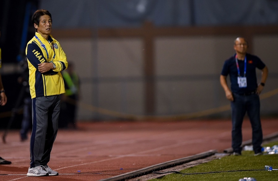 Ảnh bài viết Người Thái và HLV Nishino khốn đốn: “Tiền tấn” không đảm bảo thành công