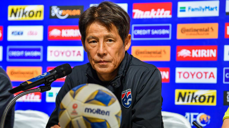 Ảnh bài viết HLV Akira Nishino lại “đá xoáy” thầy trò “phù thủy” Park Hang-seo