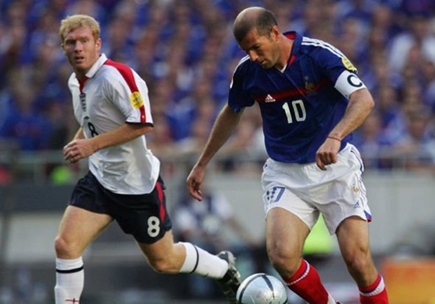 Ảnh bài viết Siêu đội hình trong mơ của Paul Scholes: Không Messi, Rooney, Beckham, Vidic