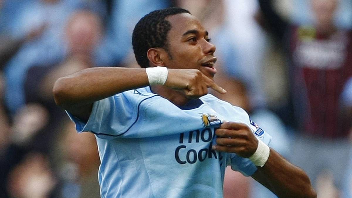 Ảnh bài viết "Ông ấy nói sẽ mang Kaka và Messi về Man City"