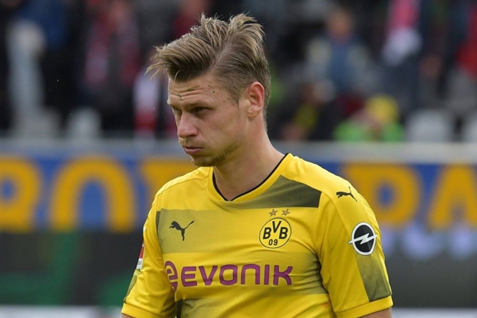 Ảnh bài viết Nguy cơ mất Hakimi, Dortmund tiến hành giữ chân "công thần 10 năm"