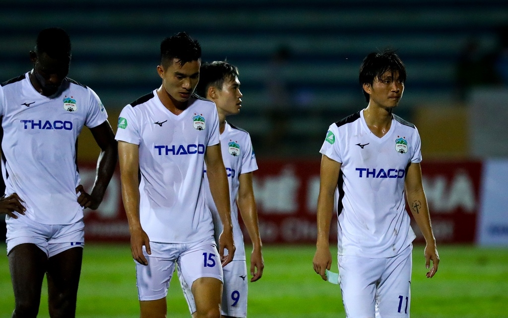 Ảnh bài viết HAGL gặp khó, sao không gọi Công Phượng trở về?