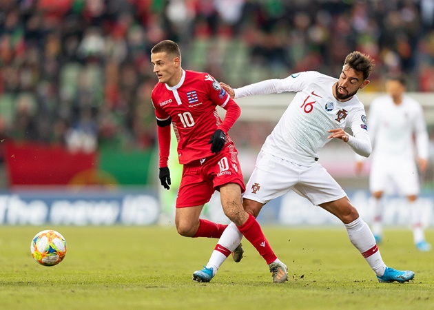 Ảnh bài viết Fernandes tiết lộ kỷ niệm 'điên rồ' khi Bồ Đào Nha vô địch EURO 2016