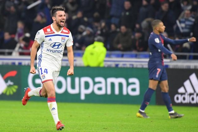 Ảnh bài viết Thay Meunier, PSG quan tâm trụ cột của đại kình địch