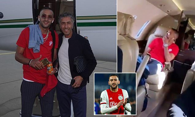 Ảnh bài viết Ziyech lên máy bay đến Chelsea sau khi tặng quà chia tay đắt tiền cho đồng đội