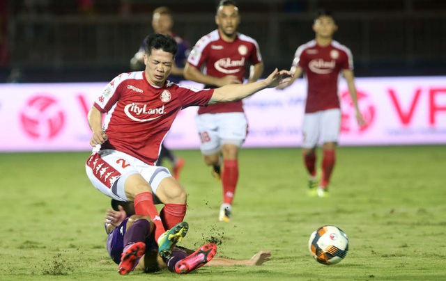 Ảnh bài viết Ép sân liên tục, CLB TPHCM vẫn bị Hà Nội FC "huỷ diệt" không thương tiếc