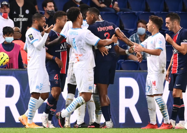 Ảnh bài viết CHOÁNG với trận PSG - Marseille: 14 thẻ vàng, 5 thẻ đỏ và đánh nhau