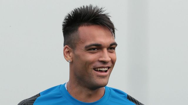 Ảnh bài viết XONG! Người đại diện lên tiếng, rõ tương lai hàng 'hot' 111 triệu euro