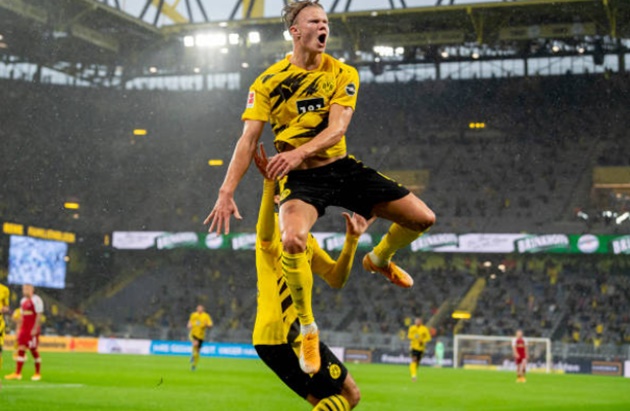 Ảnh bài viết Không Sancho, 'viên ngọc 17 tuổi' lập hat-trick kiến tạo chắp cánh Dortmund đại thắng