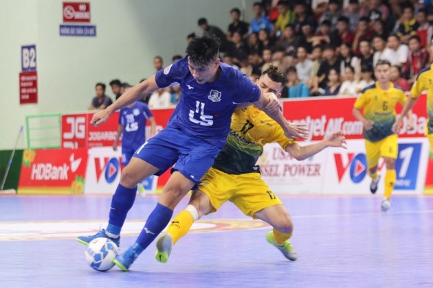 Ảnh bài viết Lượt 10 giải futsal VĐQG: Tân binh Đắc Huy ghi bàn, Sahako chật vật giành 1 điểm