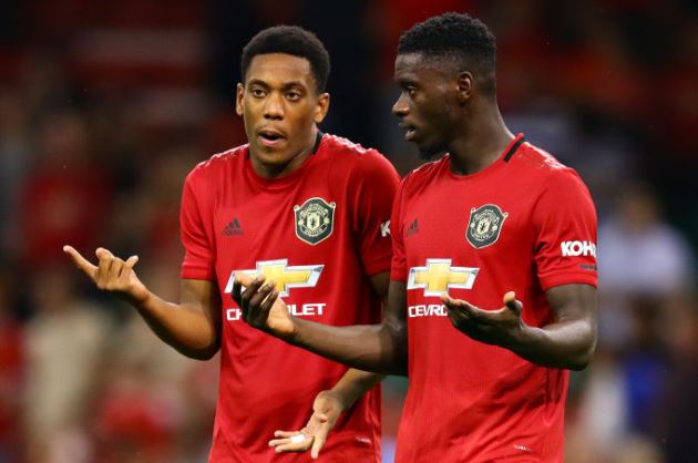 Ảnh bài viết Axel Tuanzebe: "Trong tập luyện, anh ấy là không thể tin được"