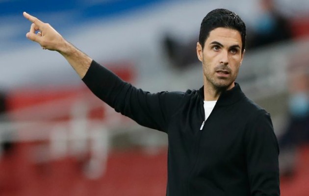 Ảnh bài viết CĐV Arsenal: "Cậu ấy như Sol Campbell vậy; Gần như là trung vệ xuất sắc nhất"