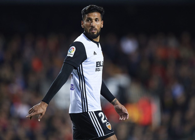 Ảnh bài viết Van Dijk nghỉ thi đấu dài hạn, NHM Liverpool chỉ định 1 cái tên thay thế