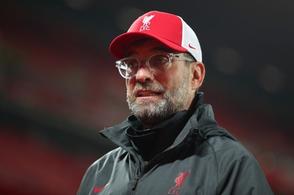 Ảnh bài viết Hàng thủ "toang" nặng, Jurgen Klopp vẫn quyết giữ nguyên lập trường