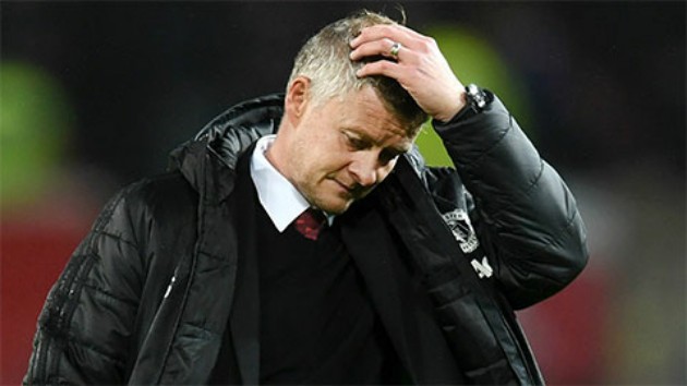 Ảnh bài viết Hai tiền bối chỉ ra cầu thủ Man Utd kiêu ngạo, khiến Cavani không hài lòng