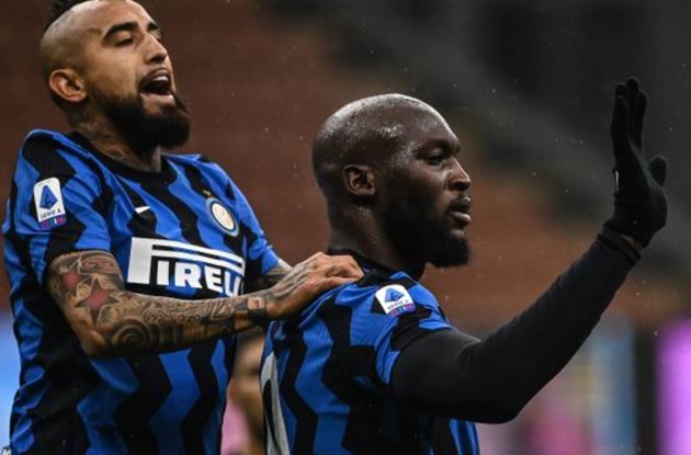 Ảnh bài viết Lukaku nổ súng trận thứ 3 liên tiếp, Inter thắng sát nút tại thánh địa