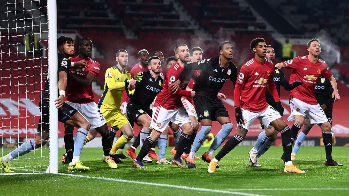 Ảnh bài viết Pogba thở ra khói, Mourinho hóa "kỵ sĩ bóng đêm" và những hình ảnh ấn tượng nhất