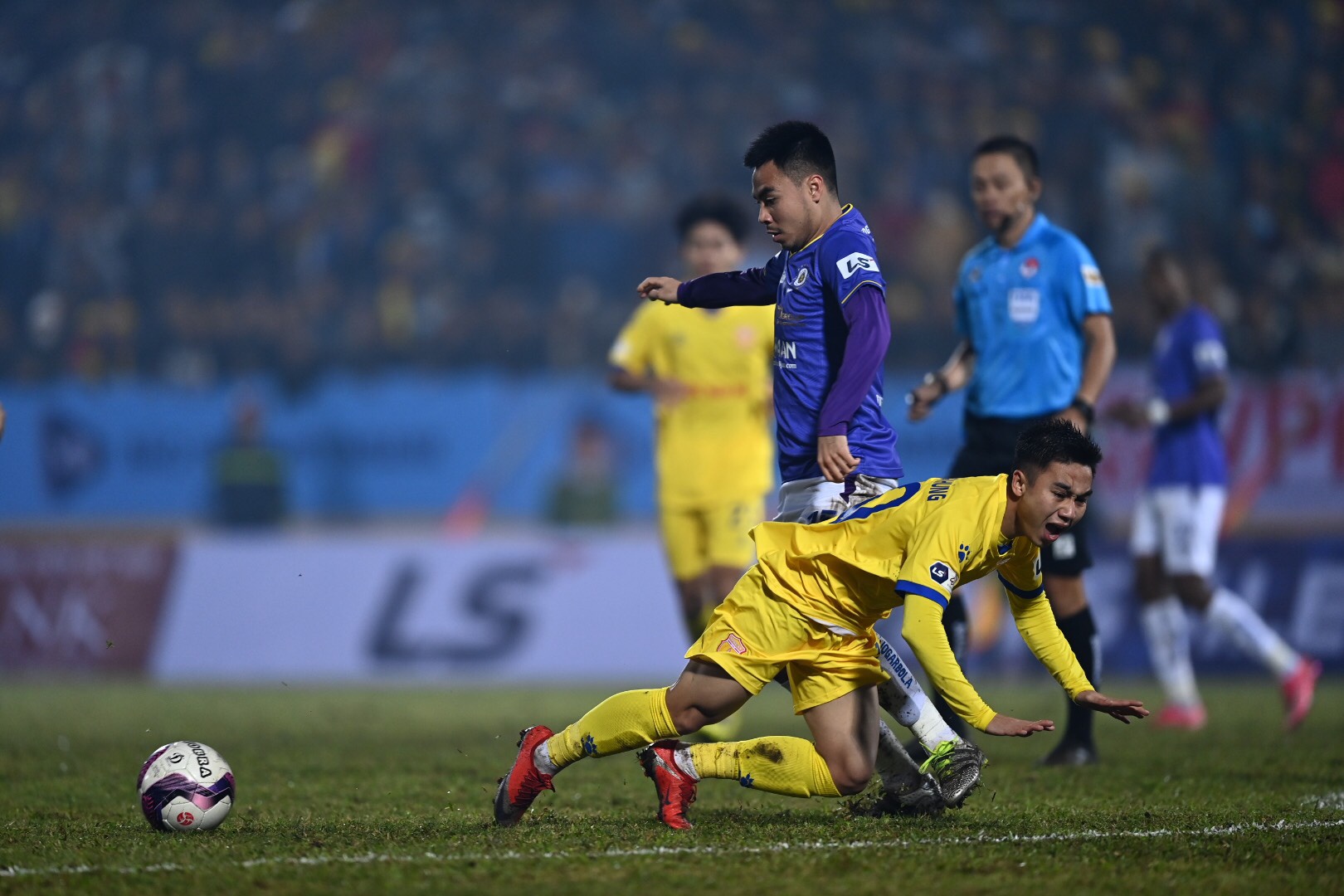Ảnh bài viết Làm khách đến Nam Định, Hà Nội FC nhận cú sốc lớn ngày khai màn V-League