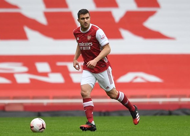 Ảnh bài viết Sau Ozil, thêm 'kẻ bị ruồng bỏ' tại Arsenal tìm được bến đỗ mới
