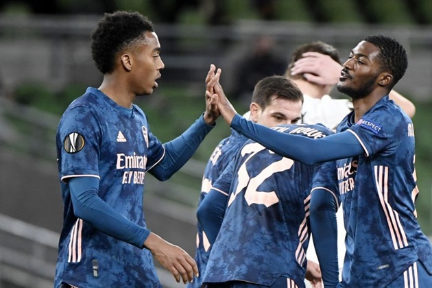 Ảnh bài viết CHÍNH THỨC! 'Đại thanh trừng' tiếp diễn, 3 sao Arsenal ra đi giờ chót