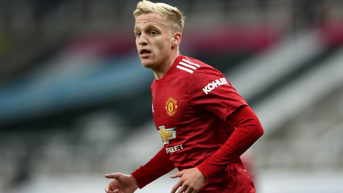 Ảnh bài viết Man Utd sẵn sàng đổi Van de Beek lấy “lãng tử thành Turin”