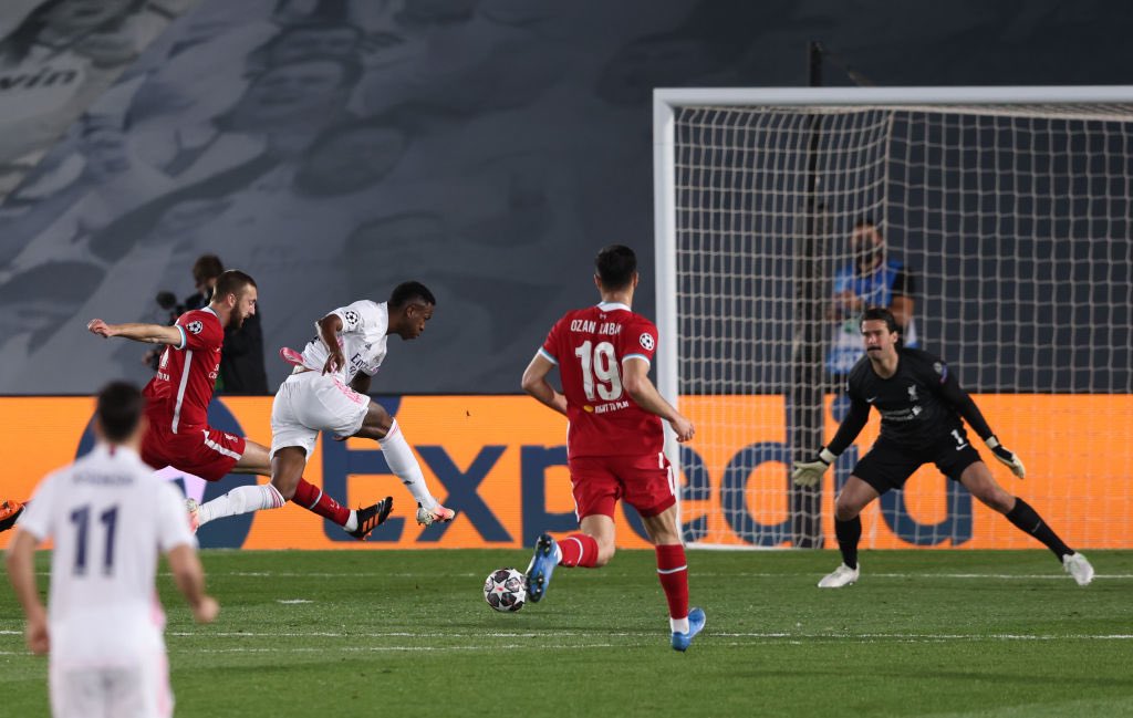 Ảnh bài viết 10 thống kê Real Madrid 3-1 Liverpool: Khắc tinh xuất hiện, điểm sáng Salah!