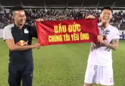 Ảnh bài viết Sao HAGL gửi 1 thông điệp bất ngờ đến bầu Đức sau trận thắng CLB Hà Nội