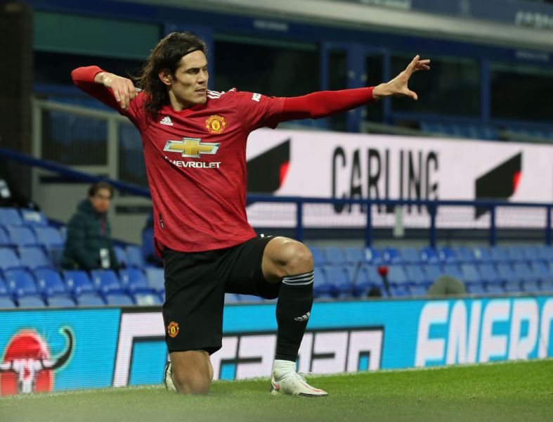 Ảnh bài viết Người cũ M.U khuyên Ole giữ chân Cavani thay vì chiêu mộ Harry Kane