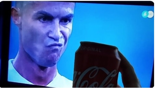 Ảnh bài viết Cười té khói với loạt ảnh chế Bồ Đào Nha bị loại