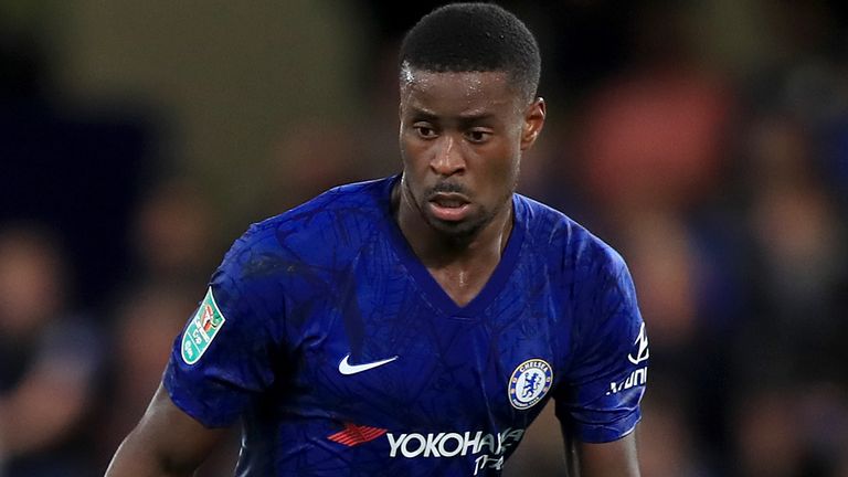Ảnh bài viết Hé lộ lý do Chelsea muốn bán trung vệ 21 tuổi cho Palace