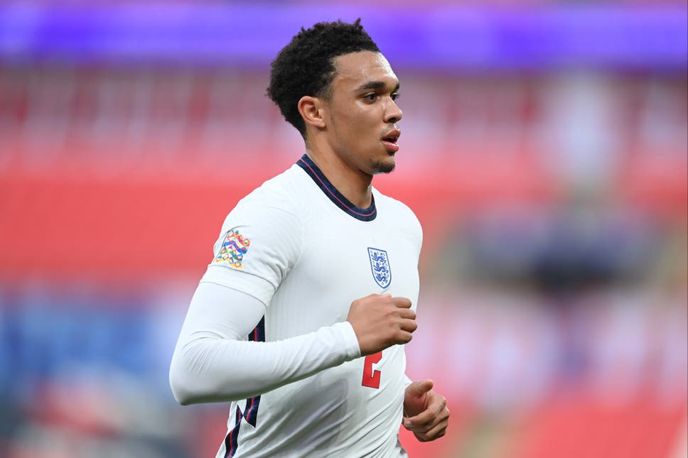 Ảnh bài viết CĐV Liverpool phấn khích khi Southgate muốn Alexander-Arnold đá tiền vệ trung tâm