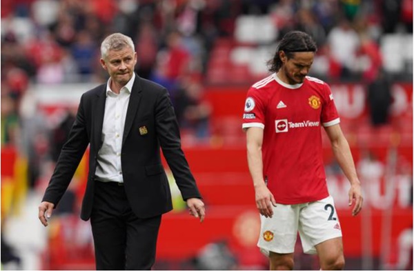 Ảnh bài viết “Cavani nổi giận với quyết định của Solskjaer”