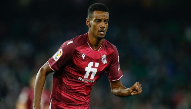 Ảnh bài viết Alexander Isak có gì hơn các tiền đạo Arsenal?